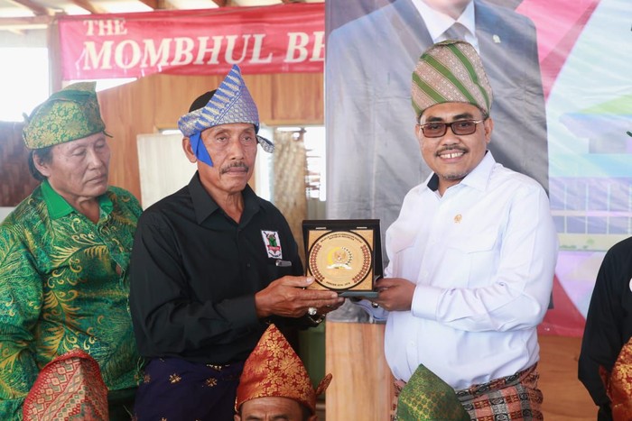 MPR Sosialisasikan 4 Pilar ke Pesantren hingga Pengrajin di Bawean