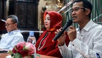 Sekretaris Jenderal (Sekjen) Partai Perindo Ahmad Rofiq pun mengatakan tak ada gunanya jika masyarakat masih saja meributkan pilihan pemimpin yang berbeda akibat Pilpres 2019. Ia pun mengatakan akan lebih baik bila masyarakat Indonesia kembali bersatu demi membangun dan memajukan Indonesia.