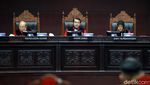 Advokat dari Bekasi Jalani Sidang Uji Formil UU KPK