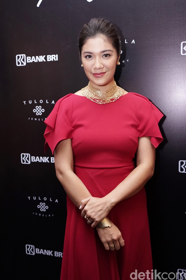 Harga kalung Hujan Kata yang dipakai Franka ini senilai dengan Rp 17.990.000 Foto: Palevi S/detikFoto