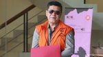Diperiksa KPK, Kock Meng Tutupi Borgol dengan Map Merah