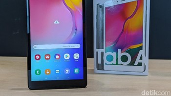 Varian yang diunboxing detikINET berwarna hitam. Foto: Adi Fida Rahman/detikINET