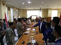 Ditemani Menkominfo, Surya Paloh Sambangi DPP PKS