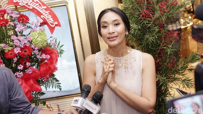 Happy Salma saat ditemui di Plaza Indonesia.
