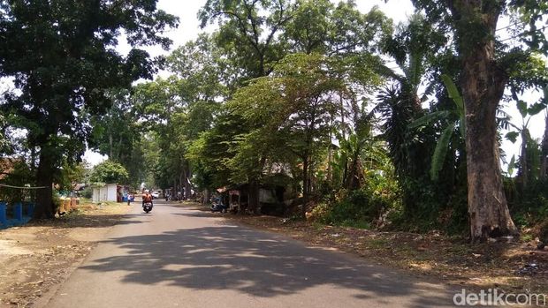 Jalan Raya Pos di Rajamandala Lama