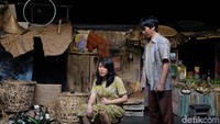 Setelah 40 tahun, Teater Koma kembali menggelar pertunjukan terbarunya berjudul J.J Sampah-Sampah Kota.  Foto: Tia Agnes/ detikHOT