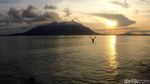Menjelajah Pulau Senoa yang Memesona