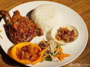 Di Sini Ada Bebek Bali, Bebek Goreng Renyah hingga Bebek Pecatu