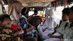 Potret Odong-odong, Hiburan Murah yang Terancam Dilarang Operasi
