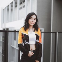 Wanita berusia 24 tahun ini memilih untuk tetap fokus. Ia pun mencoba yang terbaik untuk dinilai bukan hanya sekedar wajah cantik, tetapi kemampuannya bermain game. Pinda juga ingin orang-orang menganggap serius kontennya. Foto: Instagram @pindapandaonly