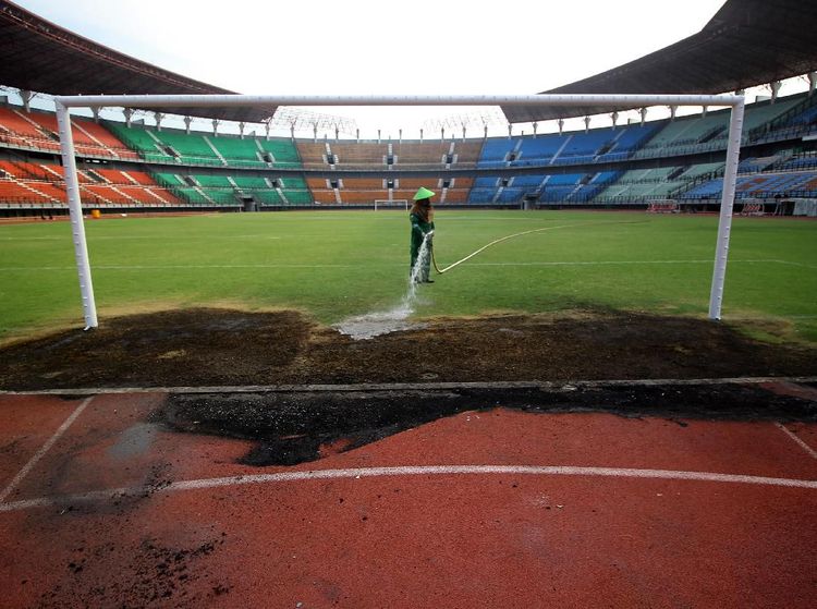 Perbaikan Stadion Gelora Bung Tomo Pascarusuh