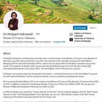 Sri Mulyani Indrawati, Menteri Keuangan Republik Indonesia Bisa dilihat jika Sri Mulyani langsung menampilkan siapa dirinya dan pengalaman kerjanya. Dalam About, menteri tersebut juga menuliskan daftar pendidikan akademis di bagian bawah. Dua hal tersebut memang paling penting dalam mempromosikan karier. Foto: LinkedIn