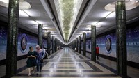 Namun kini, Metro Tashkent sudah menghapus peraturan tersebut musim panas lalu dan siapa pun boleh mempublikasikan keindahan tiap stasiun. (Taylor Weidman/BBC)