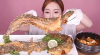 Kocak! Begini Ekspresi YouTuber Korea Cicip Lele Goreng Pertama Kali