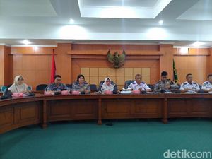 Sistem 2-1 Diundur, Muncul Wacana Ganjil-Genap Atasi Kemacetan di Puncak