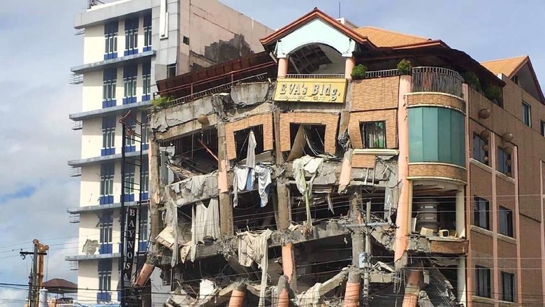 21 Orang Tewas Akibat Gempa Dahsyat di Filipina, 2 Masih Hilang 21 Orang Tewas Akibat Gempa Dahsyat di Filipina, 2 Masih Hilang
