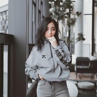 Gamer yang kini tinggal di Malaysia ini adalah lulusan teknik sipil. Pinda pun mencoba peruntungannya di industri entertainment dan berhasil menjadi pembawa acara TV Foto: Instagram @pindapandaonly