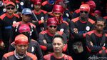 Aksi Buruh Kepung Kemnaker Minta Naik Gaji