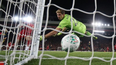 Hujan Gol di Anfield, The Reds Singkirkan The Gunners