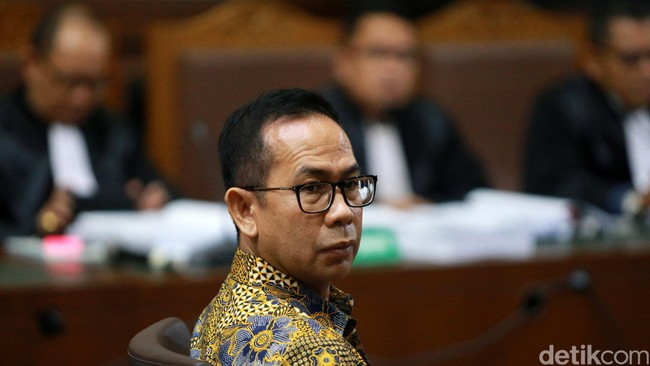 Berita Populer: Puluhan Mobil Mewah Koruptor hingga Pajak Moge Turun