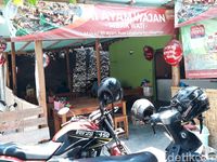 Puasnya Makan Mie Ayam Wajan Racikan Mbak Wati dari Bantul