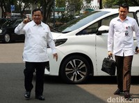 Sri Mulyani Respons Lem Aibon Rp 82 M di DKI, Suryo Utomo Dirjen Pajak