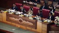 Paripurna penetapan Idham Azis sebagai Kapolri dipimpin oleh Ketua DPR Puan Maharani.