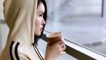 Momen Kuliner Intan Hardja Presenter Cantik yang Heboh Lepas Hijab