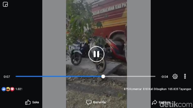 Viral Video Mobil Damkar 'Tabrak' Sejumlah Motor di Pati