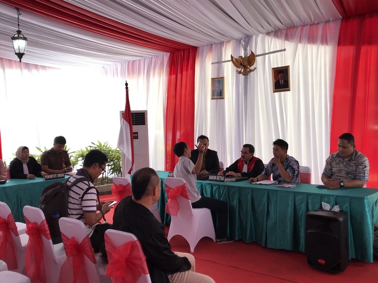 Kena Tilang di Jakbar, Pelanggar Lalin Langsung Disidang di Tempat Kena Tilang di Jakbar, Pelanggar Lalin Langsung Disidang di Tempat