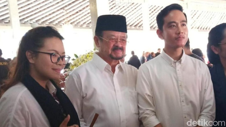 PAN-PKS Siap Bajak Purnomo Jika PDIP Pilih Gibran PAN-PKS Siap Bajak Purnomo Jika PDIP Pilih Gibran