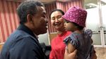 Momen Intim Ketua DPRD DKI Prasetyo Edi dengan Sang Cucu