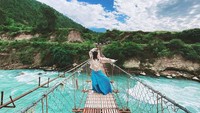 Gayanya saat pamer kampung halamannya (pindapandaonly/Instagram)