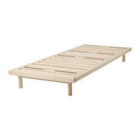 Rangka dipan terbuat dari kayu pinus ini juga dirancang multifungsi. Modelnya yang simpel mudah dipadukan dengan perabotan atau furnitur lain. Foto: Dok. IKEA