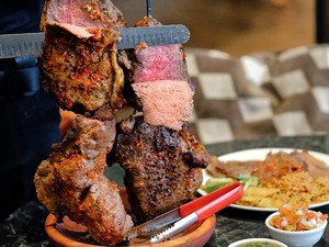 5 Tempat Makan Daging Panggang ala Amerika Latin yang Memuaskan