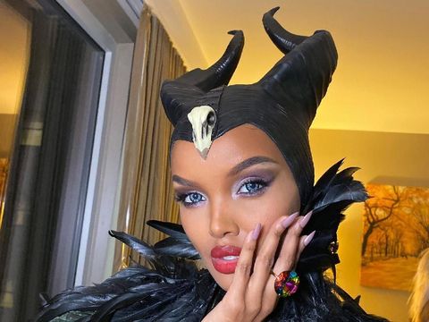 Hijabers Halima Aden Dipuji dan Dicaci karena Jadi Maleficent Saat Halloween