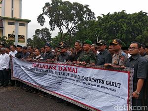 Deklarasi Damai, Calon Kades di Garut Janji Siap Kalah-Menang