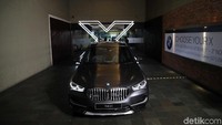 Model ini dirakit di pabrik BMW di Sunter, Jakarta Utara.