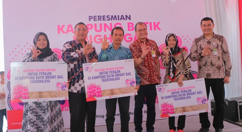 Kerja Sama Pemkot Tasikmalaya, Pertamina Resmikan Kampung Batik Kerja Sama Pemkot Tasikmalaya, Pertamina Resmikan Kampung Batik