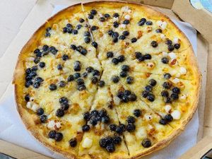 Mau Coba? Pizza Ini Diberi Topping Boba Brown Sugar
