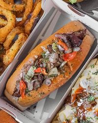 Mau Ngemil Kenyang? 5 Tempat Ini Punya Sandwich Kekinian yang Enak