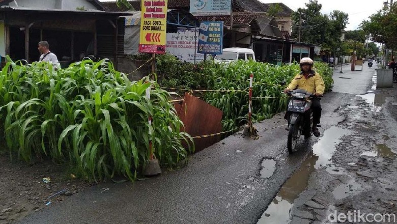 Kata Walkot Yogya soal Perbaikan Jalan di Proyek yang Diusut KPK Kata Walkot Yogya soal Perbaikan Jalan di Proyek yang Diusut KPK