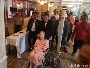 Jadi Ketua Umum PSSI, Iwan Bule: Berkat Doa Ibu