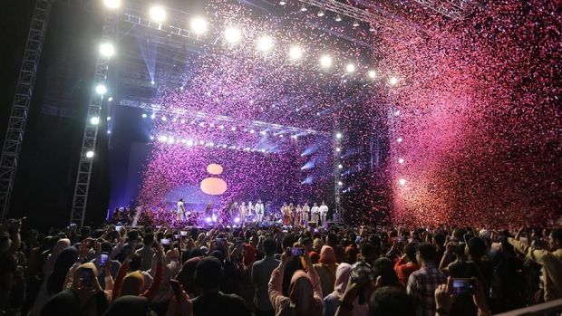 Merayakan Sewindu Tulus dengan Bermusik Bersama