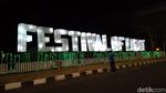 Foto: Kerlap-kerlip Lampion di Festival of Light Cirebon