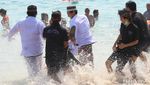 Foto: Ritual Mandi Bersama di Lombok