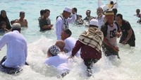 Rebo Bontong tahun ini merupakan acara penutup dari rangkaian acara Festival Gili Trawangan 2019 yang baru-baru ini digelar. (Harianto Nukman/detikTravel)