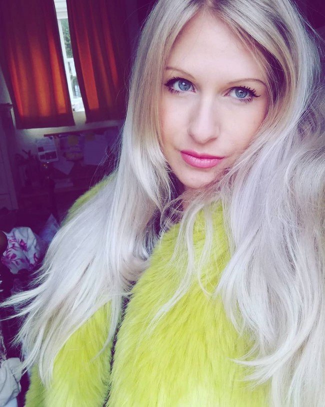 Menurutnya, hadirnya Instagram membuatnya semakin terjerumus dengan hal berbau seksual. Instagram seperti taman bermain yang penuh dengan gairah, ucap wanita 30 tahun itu, seperti dikutip The Sun.  Foto: dok. Instagram @lauriejaderotic