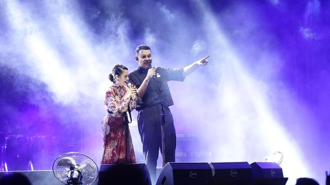 Merayakan Sewindu Tulus dengan Bermusik Bersama