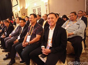 Iwan Bule Sekretaris Lemhannas Itu Kini Juga Ketua Umum PSSI